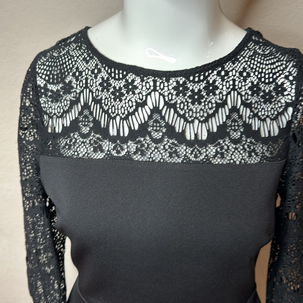 Express women’s size 4 dress‎ - Picture 2 of 4